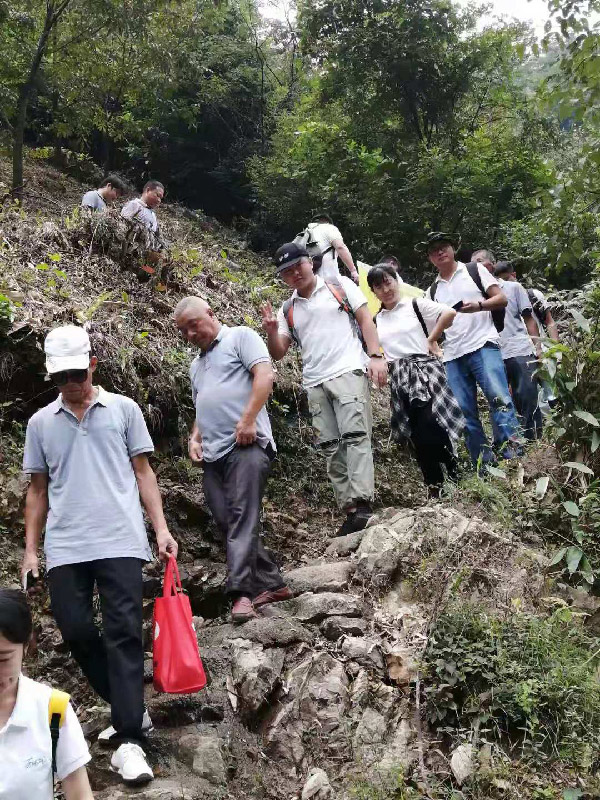 東南木業(yè)，萬家黑洞瀑布群之行